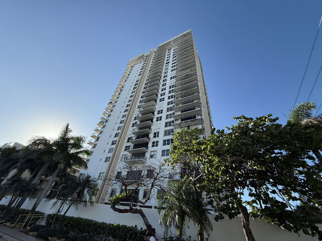 Grenoble at Quadomain  photo 2